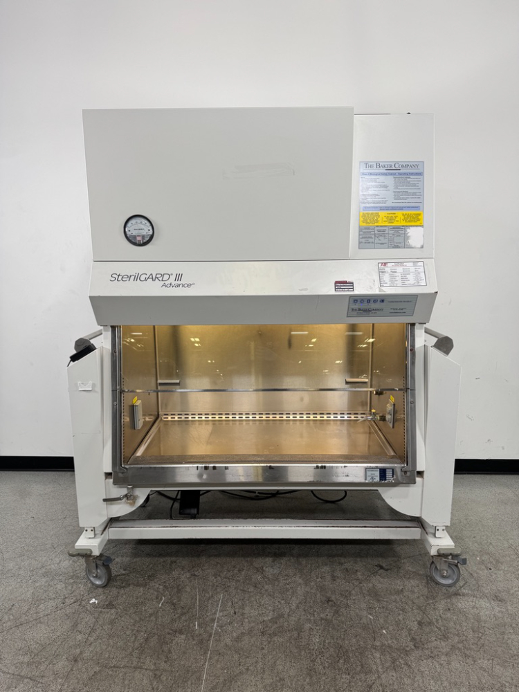 Image of Baker Company SterilGard III Advance 6' Biosafety Cabinet